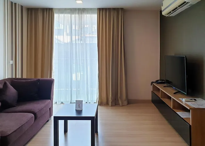 Ten Ekamai Suites By Aspira - Sha Certified Bangkok