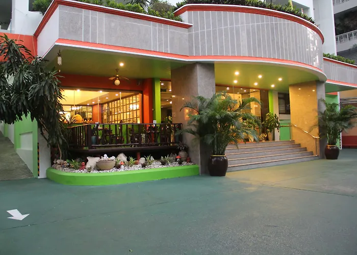 Yellow Ribbon Hills Boutique Suites Bangkok